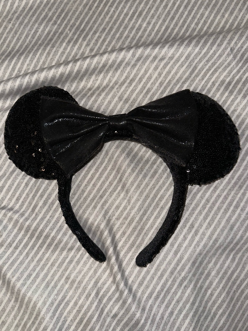 Disney Black Sequin Minnie Ear Headband with Bow - Kids Accessories